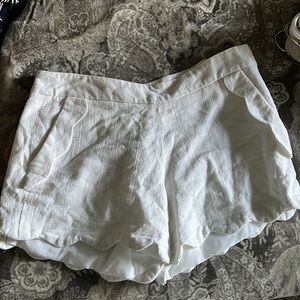 WHITE SHORTS SIZE 2